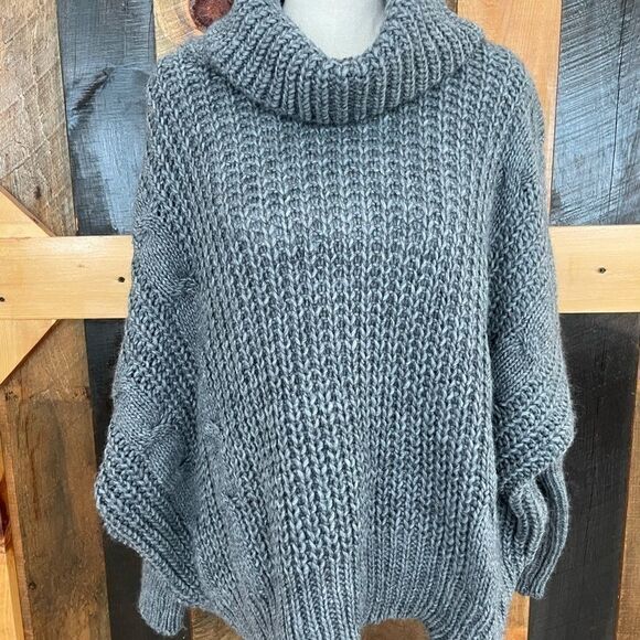 Nastygal gray bulky knit one size fits all sweater - Picture 1 of 8